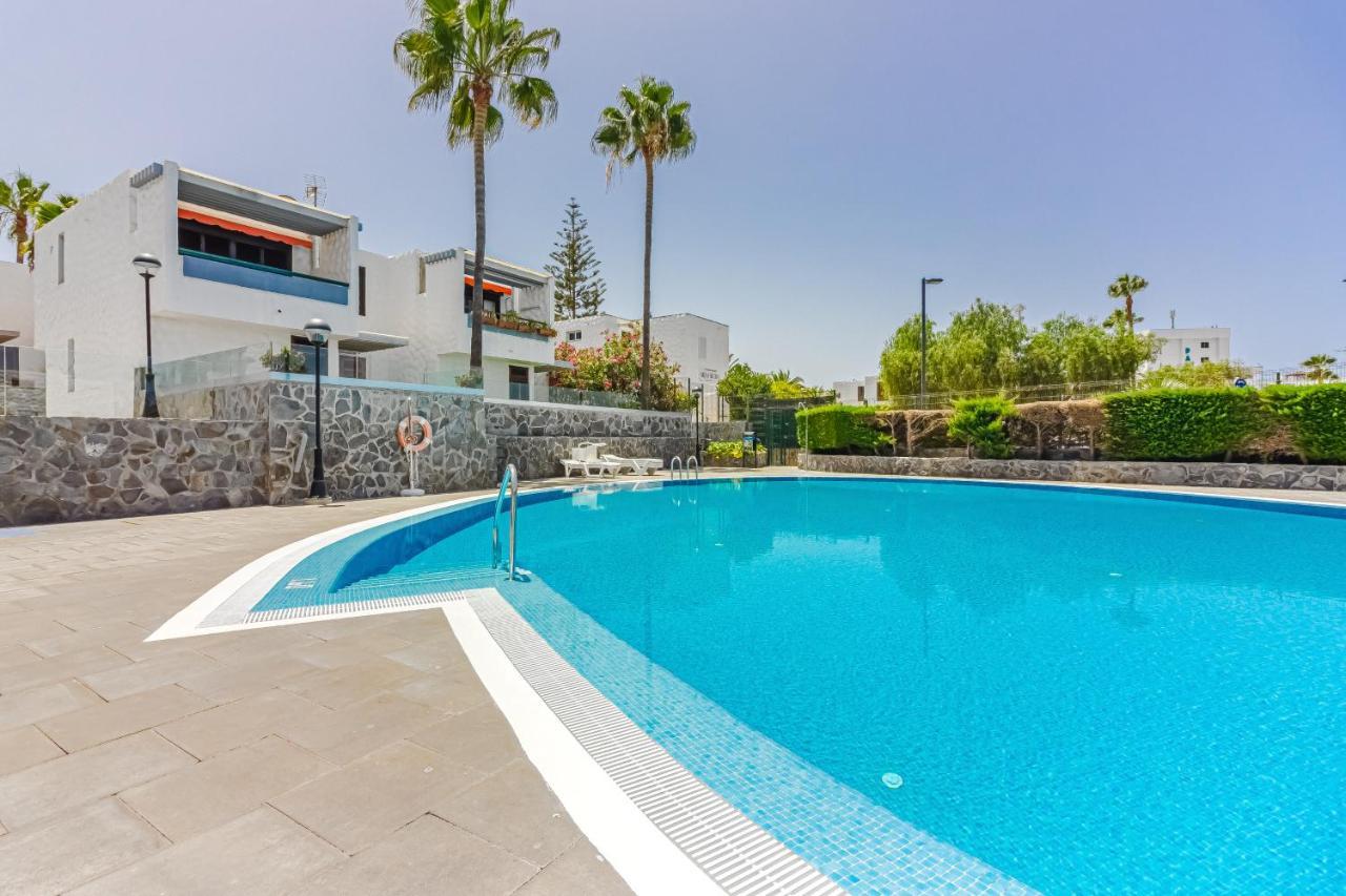 Apartment Apart America - 150 Meters From The Beach, Free Wi-Fi Arona  Exterior foto
